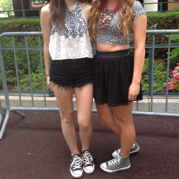 Urban Outfitters Ecote geometric top - Picture 6 of 6